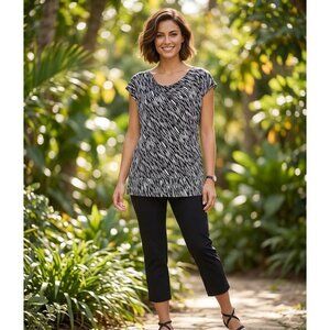 Chico's Travelers Black & White Scoop Neck Cap Sleeve Blouse Top Size 3 XL 16